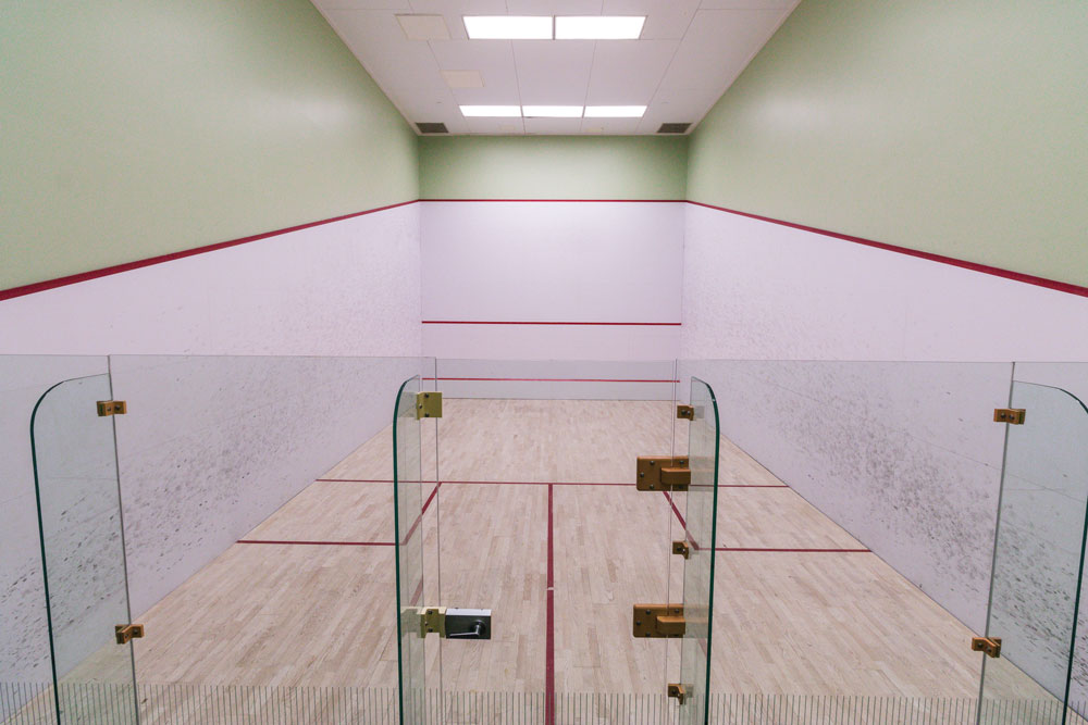 Glass-backed squash courts at TRIFIT LA